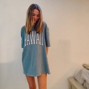 blue Hawaii tee